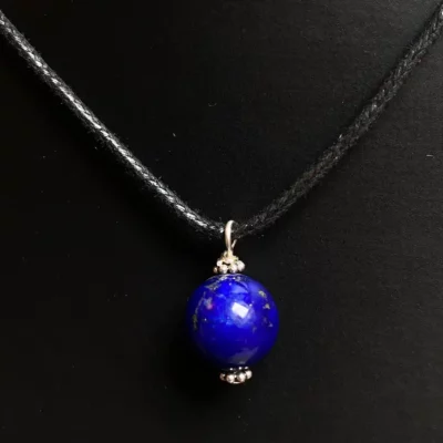 Pendentif sphère en lapis lazuli